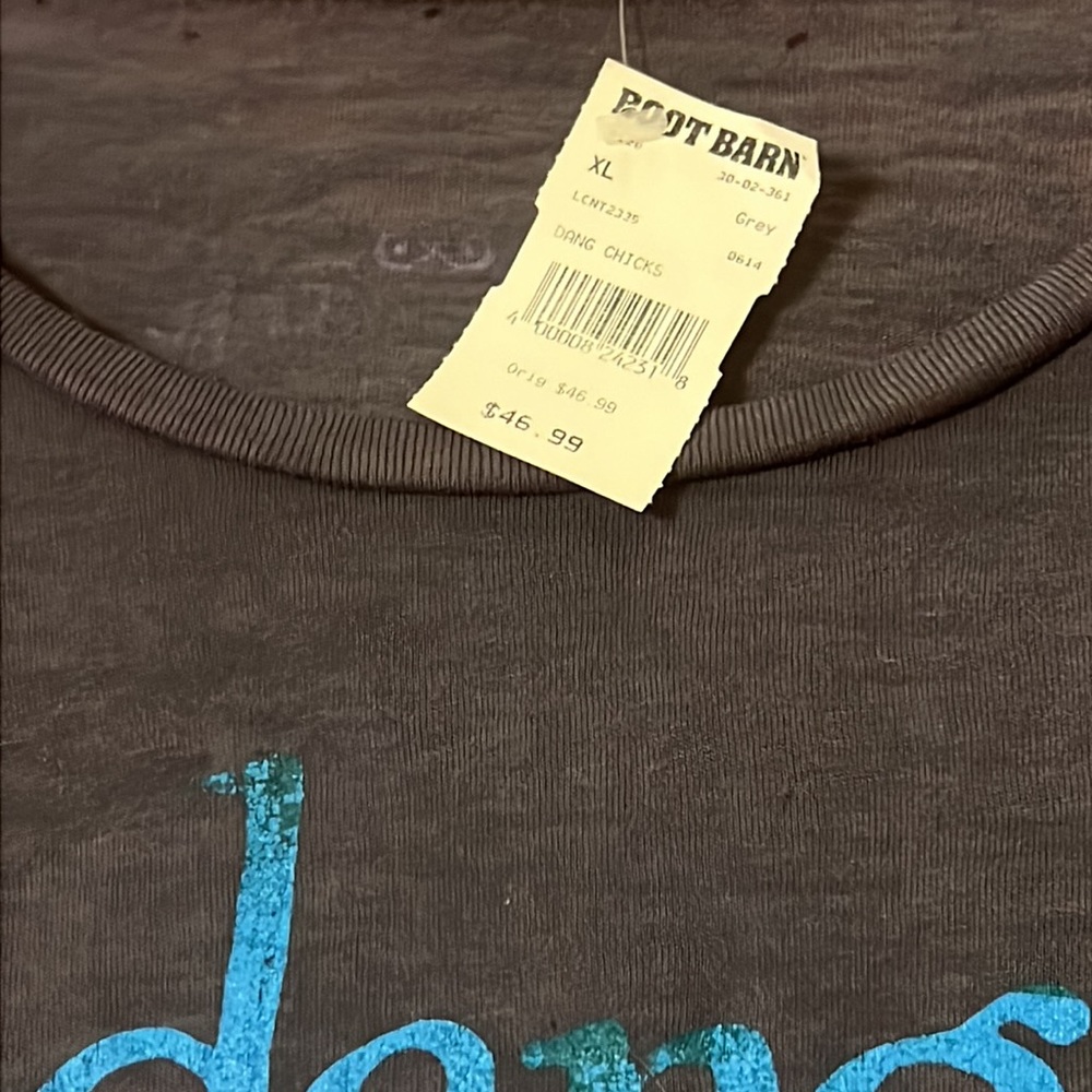 Tee - Picture 3 of 5